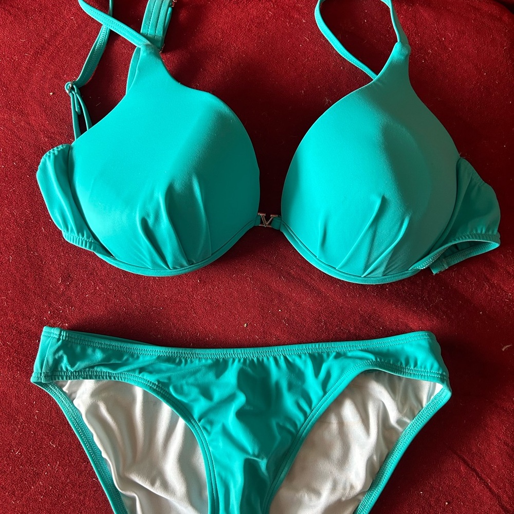 VENUS Teal Women's Bikini Set never worn!